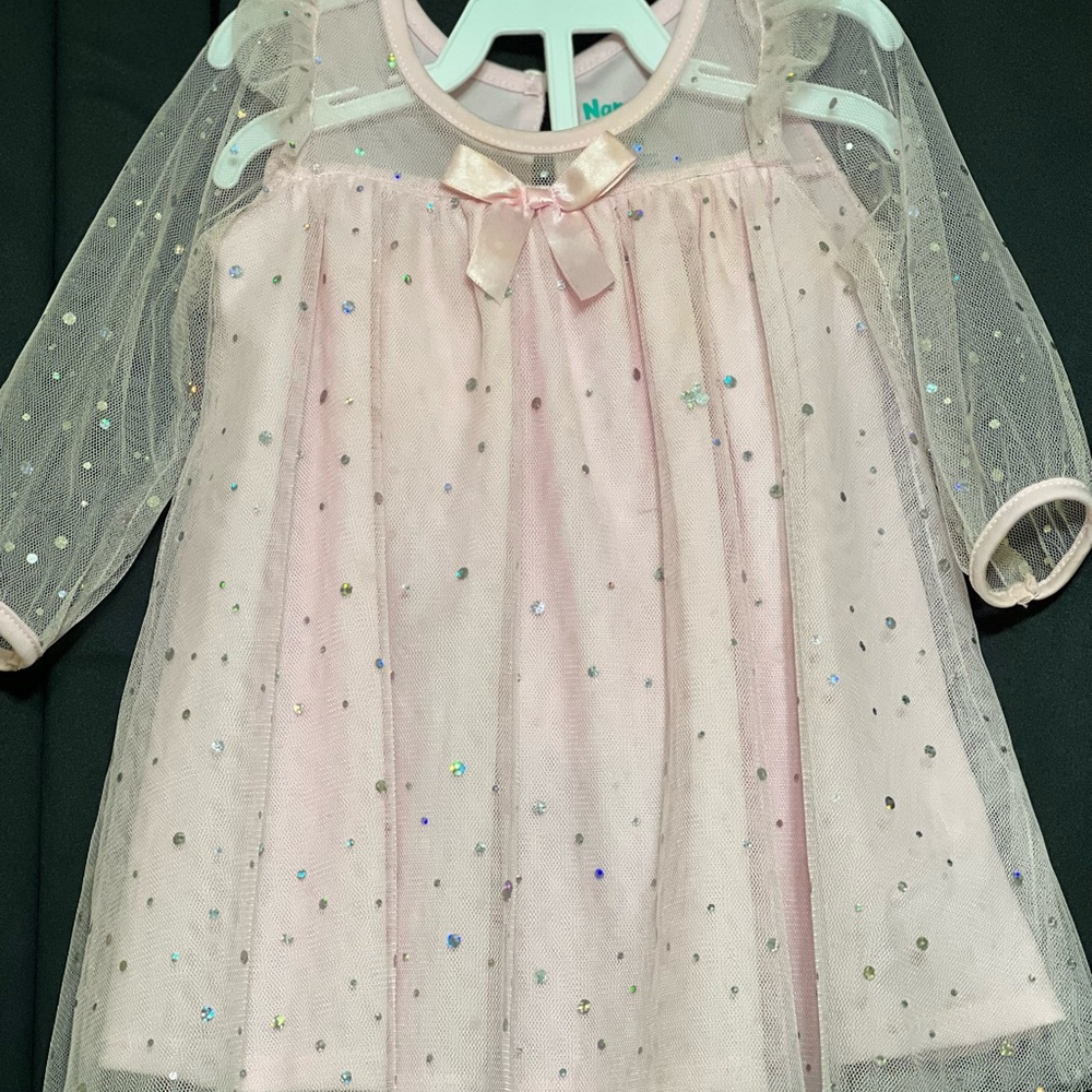Dress size 12 months